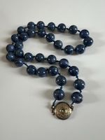 Steinkette blau marmoriert (Lapislazuli-Stil), handgeknotet