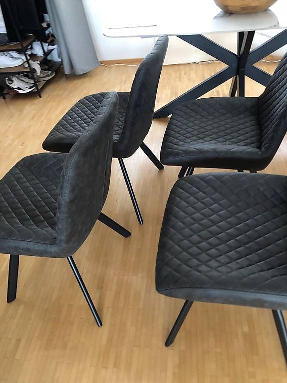 Sedie: 6 bequeme Stühle aus Microfaser  – Usato da Buchs Ag venduto da rock23 1