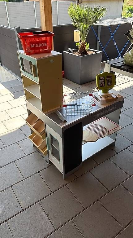 Jouets: Verkäuferlilade  – D'occasion à Stüsslingen par 8-Sunny-8
