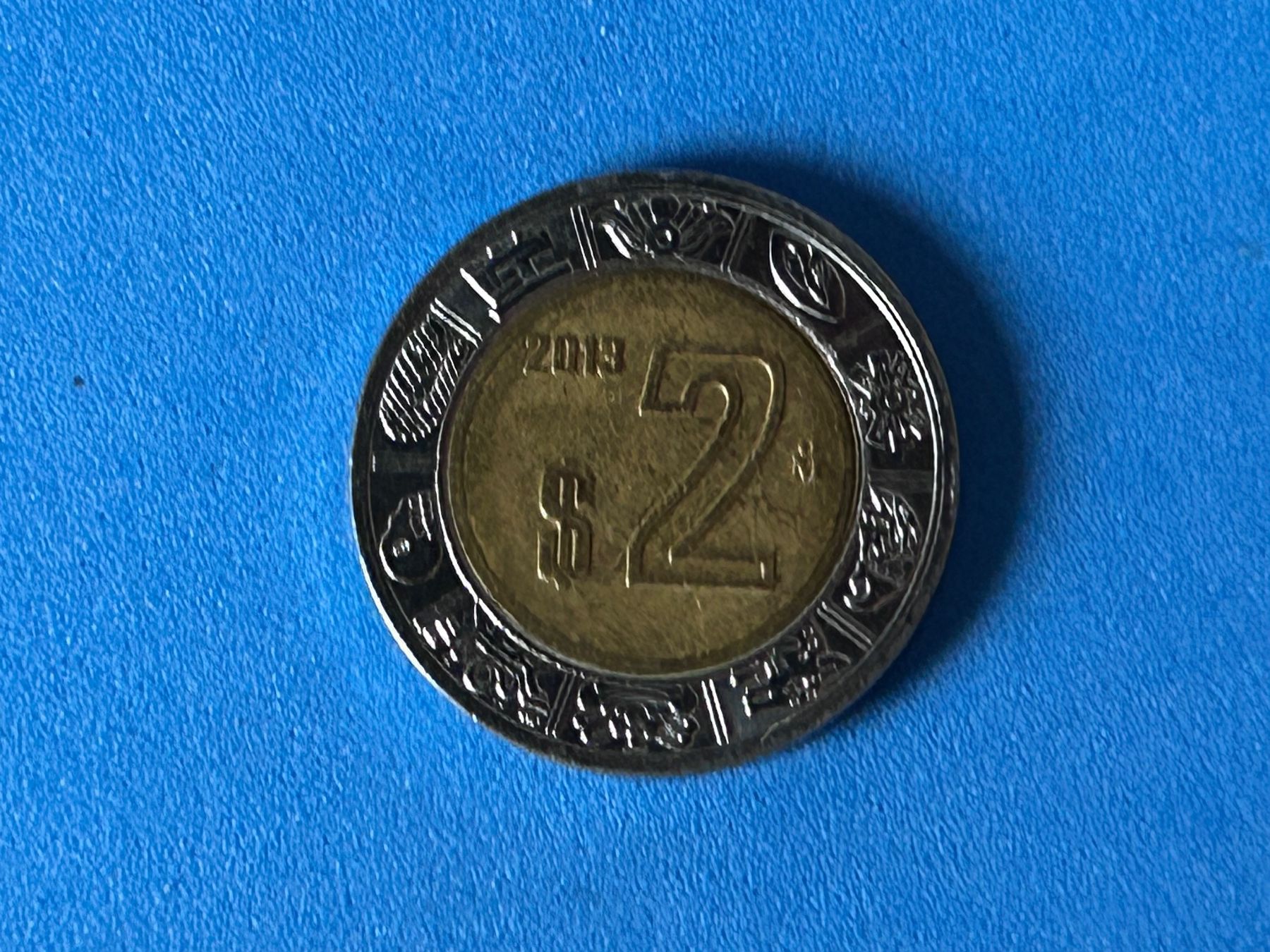 Tutti le monete: Mexico - 2 Pesos 2013 – Usato da Corcelles NE venduto da AJKader 6