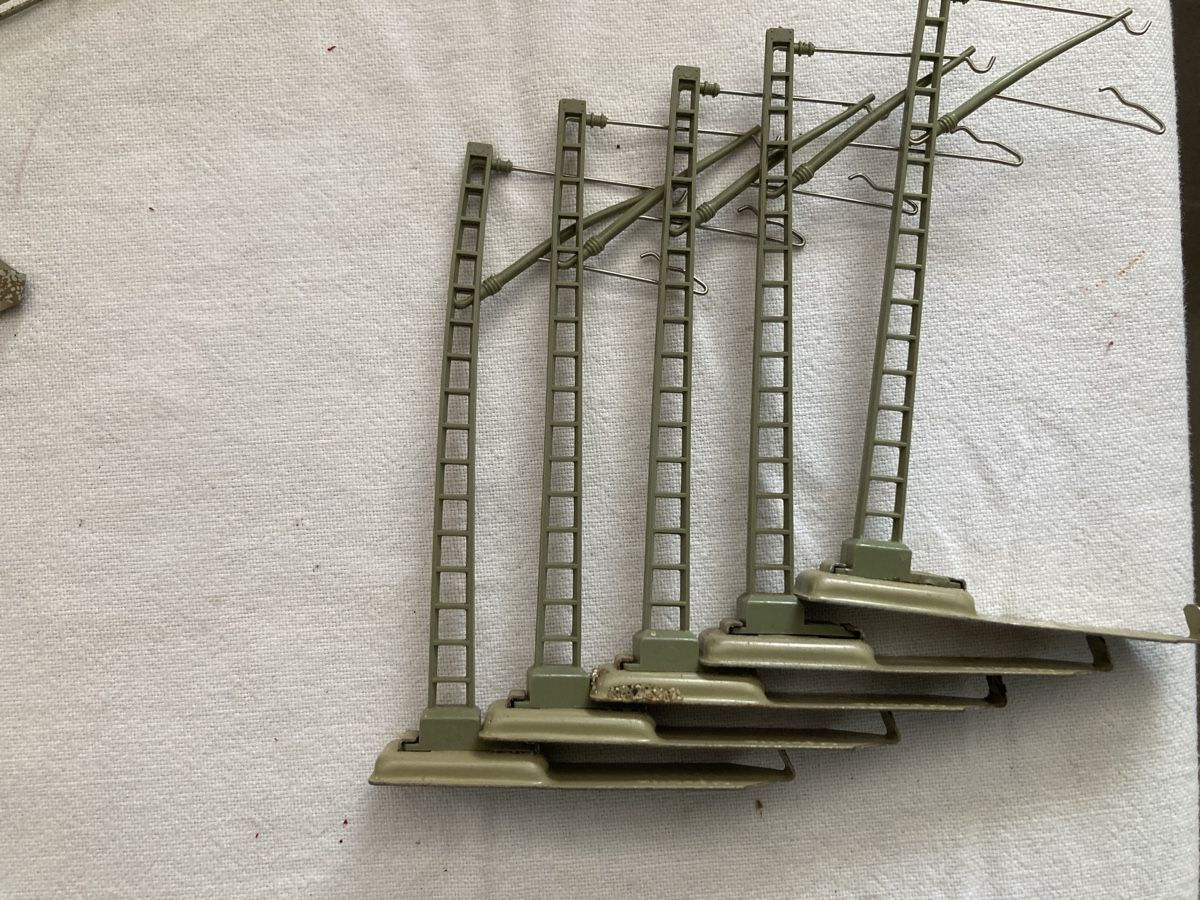 Märklin Modellini di ferrovie: Märklin Oberleitungdmasten – Usato da Port venduto da Ipuel