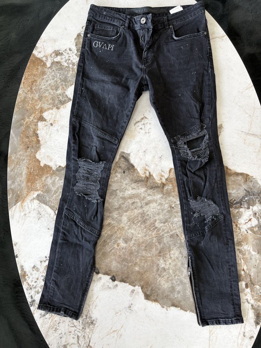 Jeans: Jeans GVAPI schwarz – Usato da Spreitenbach venduto da Dani.97