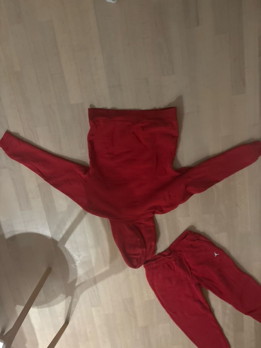 Nike Tute: Red Air Jordan tracksuit – Usato da Rüschlikon venduto da Ritumonga 2
