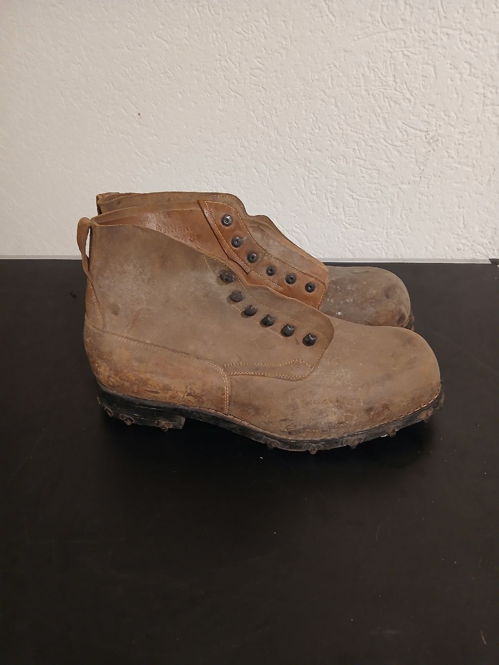 Schweizer Armee Herrenschuhe: Militär Nagelschuh – Gebraucht aus Rüdtligen von winunan 1