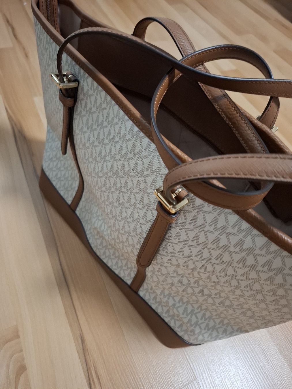 Michael Kors Sacs femmes: Michael Kors Tasche – D'occasion à Netstal par Queen37 1