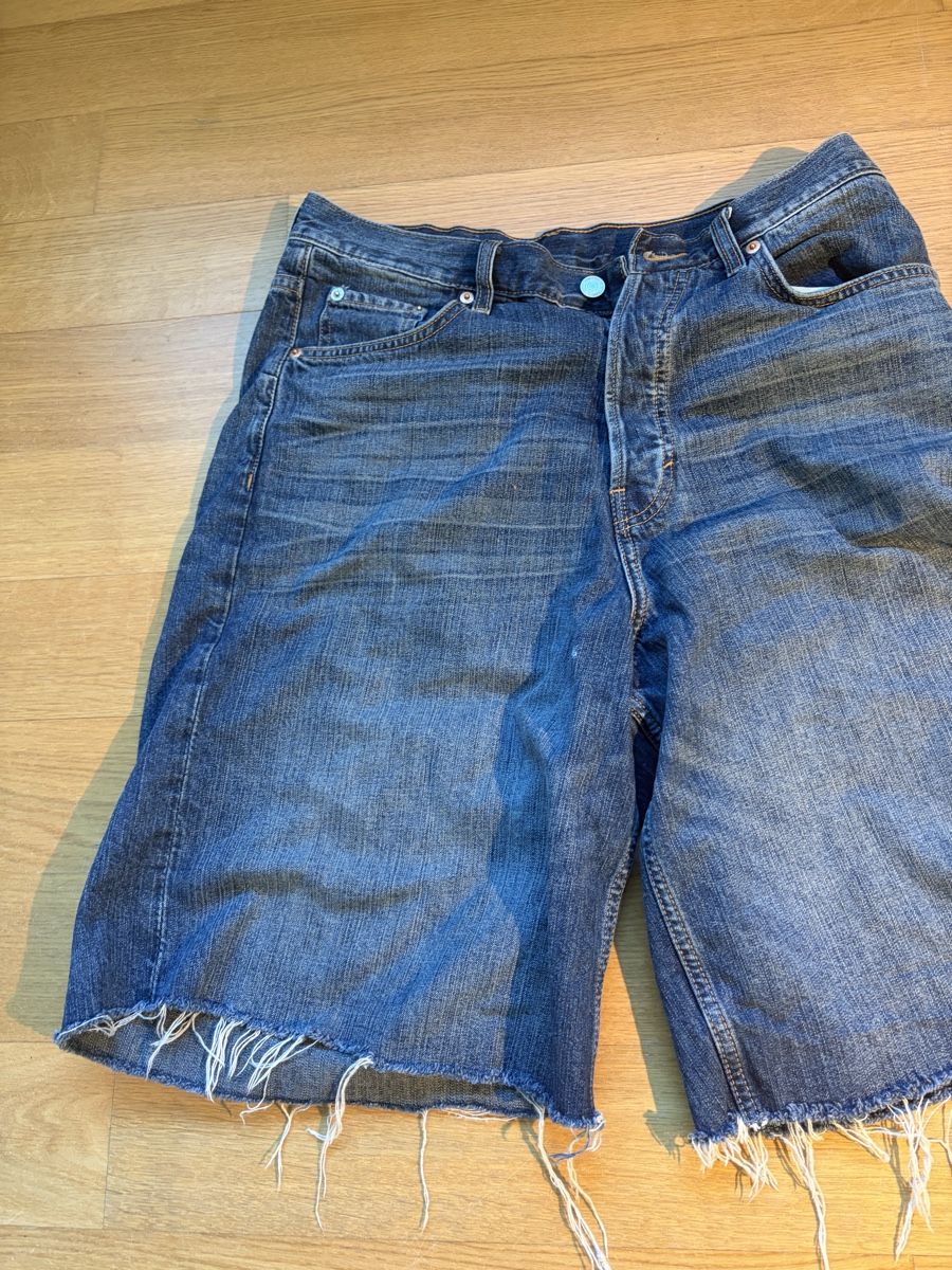 Weekday Jeans: Weekday Astro Shorts denim gr. M – Usato da Zollikerberg venduto da dcapshop 1