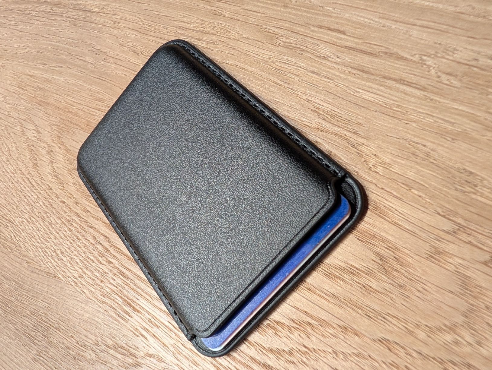 Brieftaschen: Magsafe Wallet – Neu und originalverpackt aus Nürensdorf von hyperflex