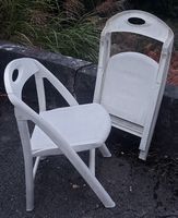 2x klappbare Gartenstühle