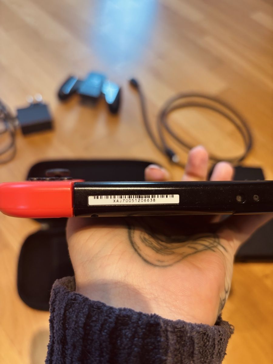 Nintendo Console: Nintendo Switch inkl. Zubehör – Usato da St. Gallen venduto da schwnina 3