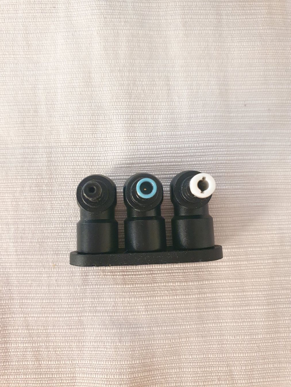 Asus Caricabatterie: ASUS Multi-tips Adapter – Usato da Zürich venduto da sch_2zy9 3