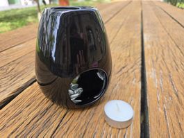 Keramik: schwarze Duftlampe, Aromalicht