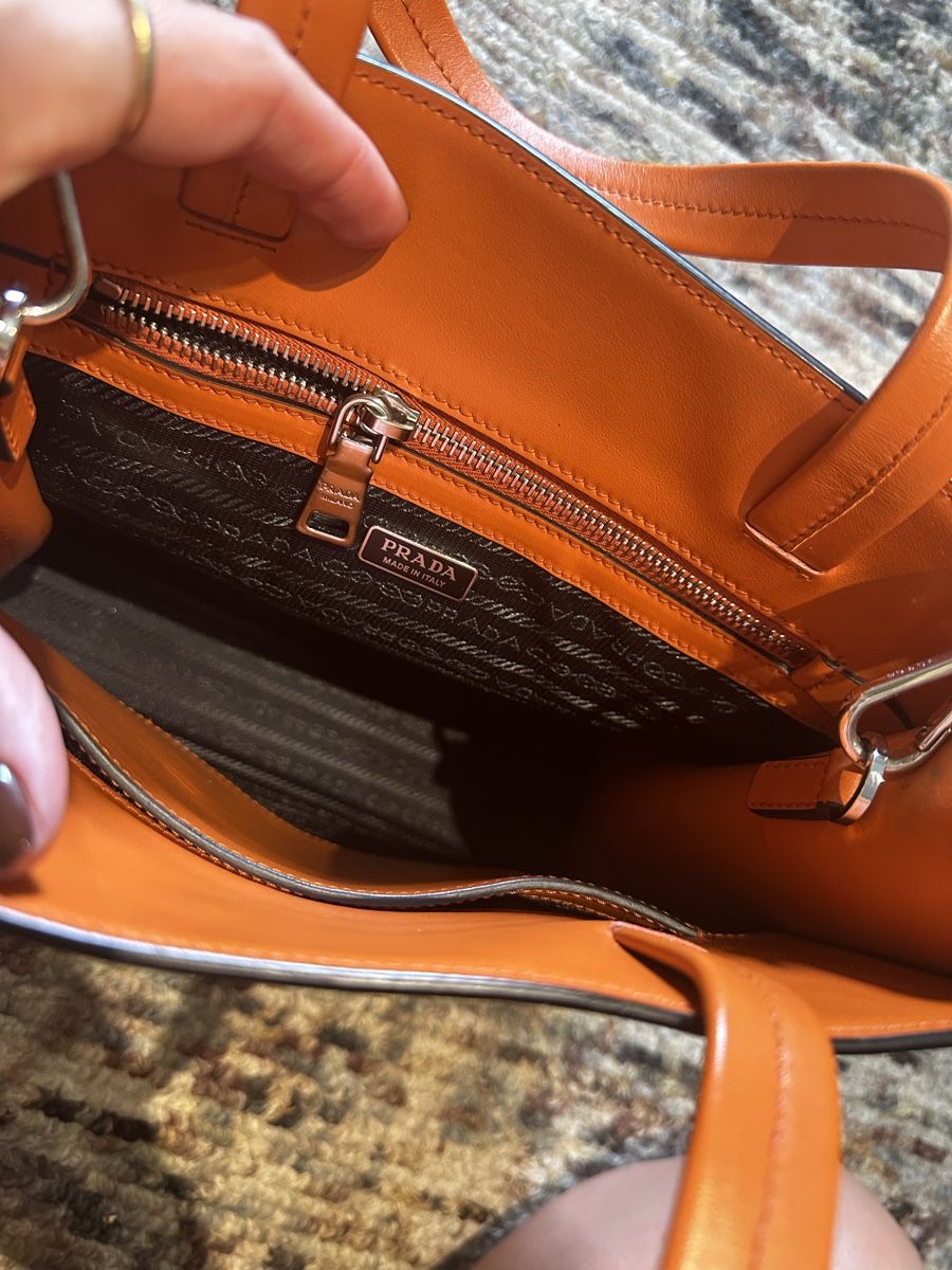 Prada Sacs femmes: Prada Handtasche – Neuf (Voir description) à Männedorf par ScottNatalia 4