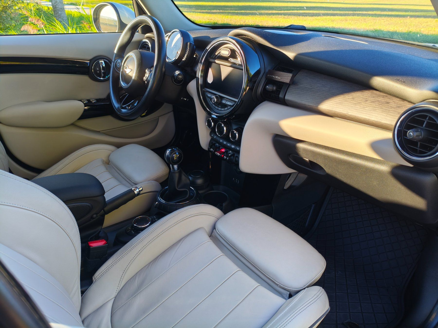 Mini Automobili: Mini Cooper SD / 69000km – Usato da Dompierre FR venduto da F.Blanco 7