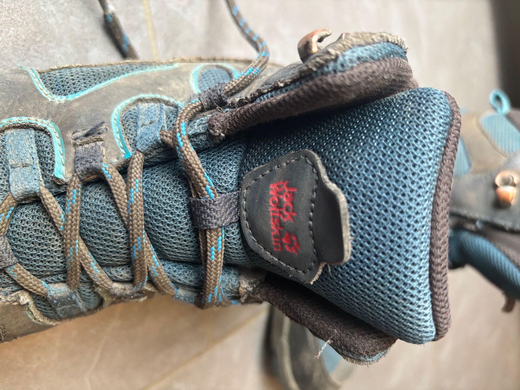 Jack Wolfskin Scarpe per ragazzi: Trekkingschuhe Jack Wolfskin, Gr. 33 – Usato da Herzogenbuchsee venduto da MoLa85 1