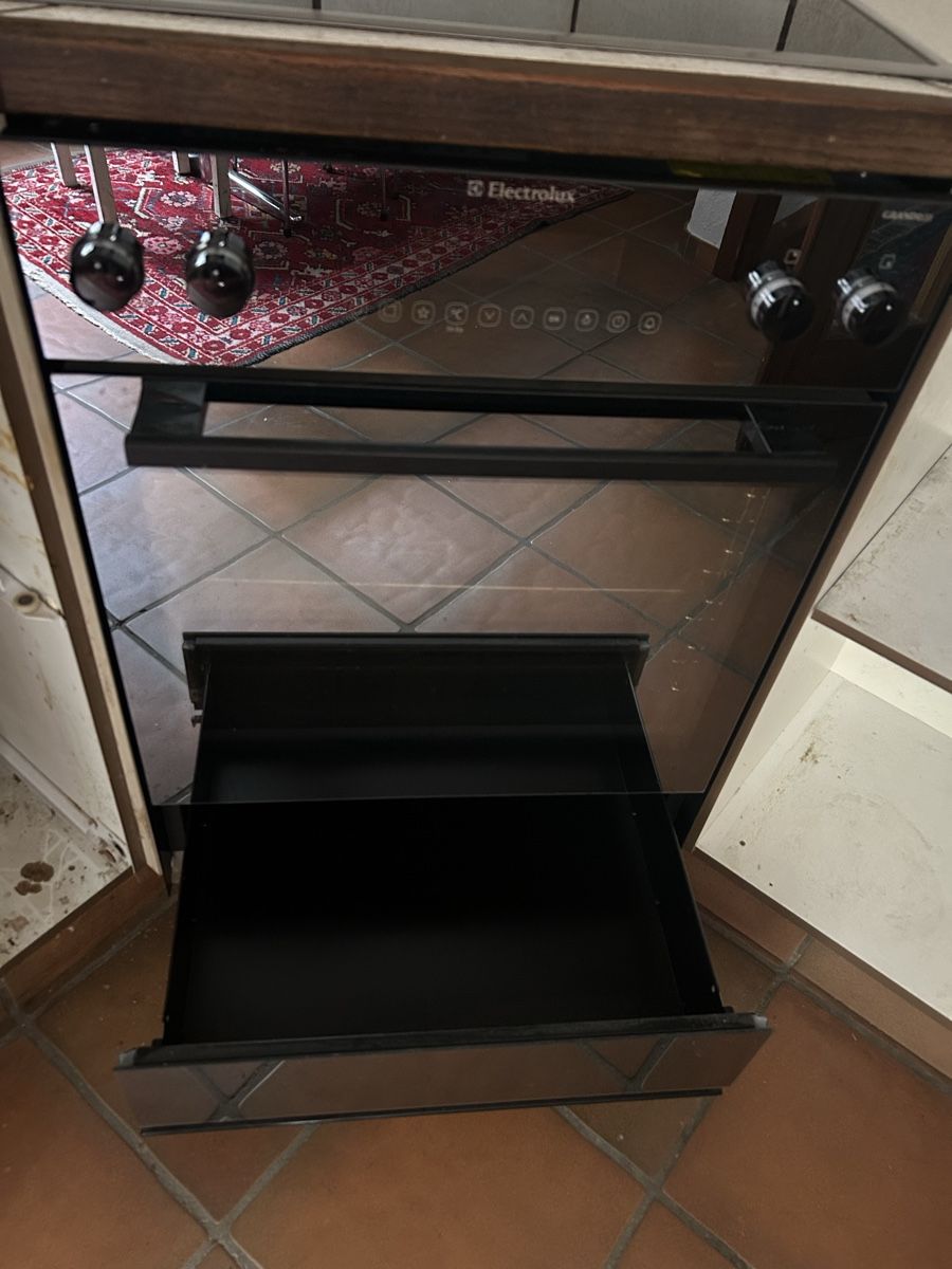 Electrolux Appareils de cuisine: Electrolux Einbauherd mit Glaskeramikkochfeld 4 Ko – D'occasion à Mümliswil par Retob8 2