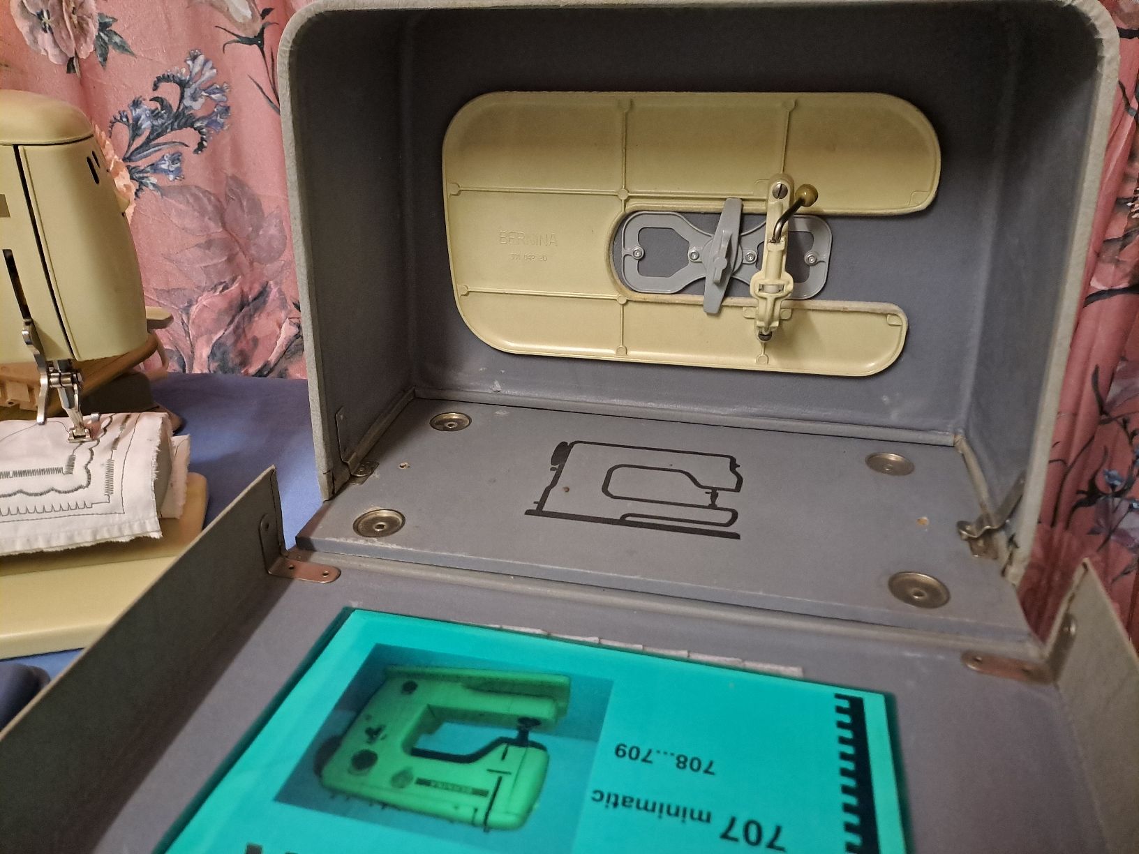 Bernina Machines à coudre: Bernina 707 minimatic – D'occasion à Belp par amalija 4