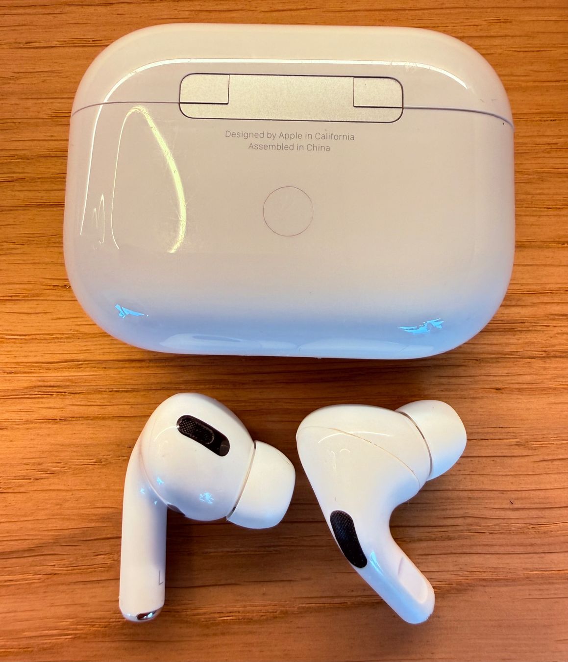 Apple Casques audio: AirPods Pro mit MagSafe Charging Case. Full Set! – D'occasion à Altendorf par RedHairBeast 4