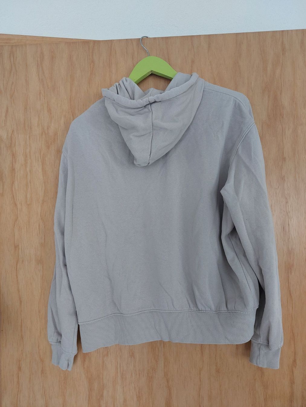 Pulls & Sweat-shirts: Kapuzenpulli Gr. M – D'occasion à Schmitten par JasiStern 1