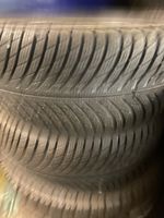 2 Neue Michelin Winterreifen 225/45R18 95 V