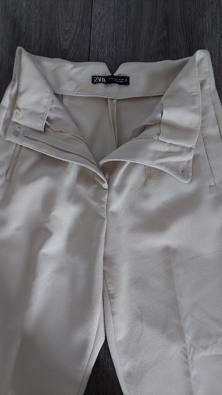 Zara Pantaloni: Elegante Stoffhose in Creme - Grösse 34 – Usato da Gwatt (Thun) venduto da Letzte-Chance-II 4