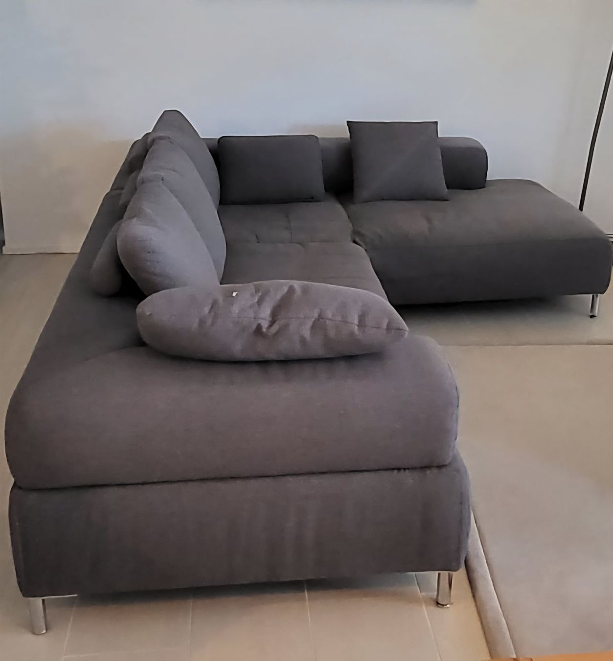 Sofas: grosses Polstermöbel grau – D'occasion à Zürich par maliquila