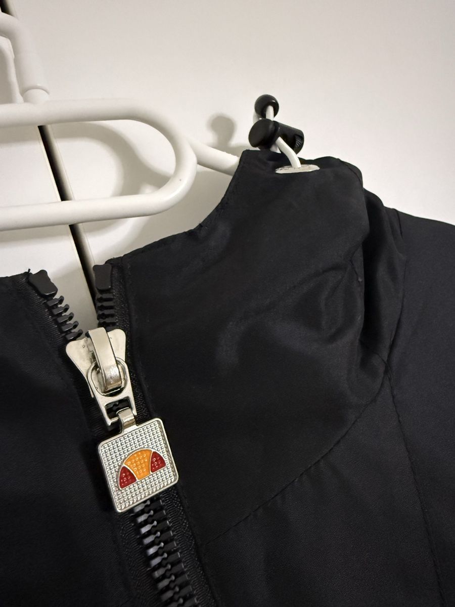 Ellesse Giacche: Jacke Ellesse L – Nuovo (secondo la descrizione) da Emmen venduto da mar_7wfr 2
