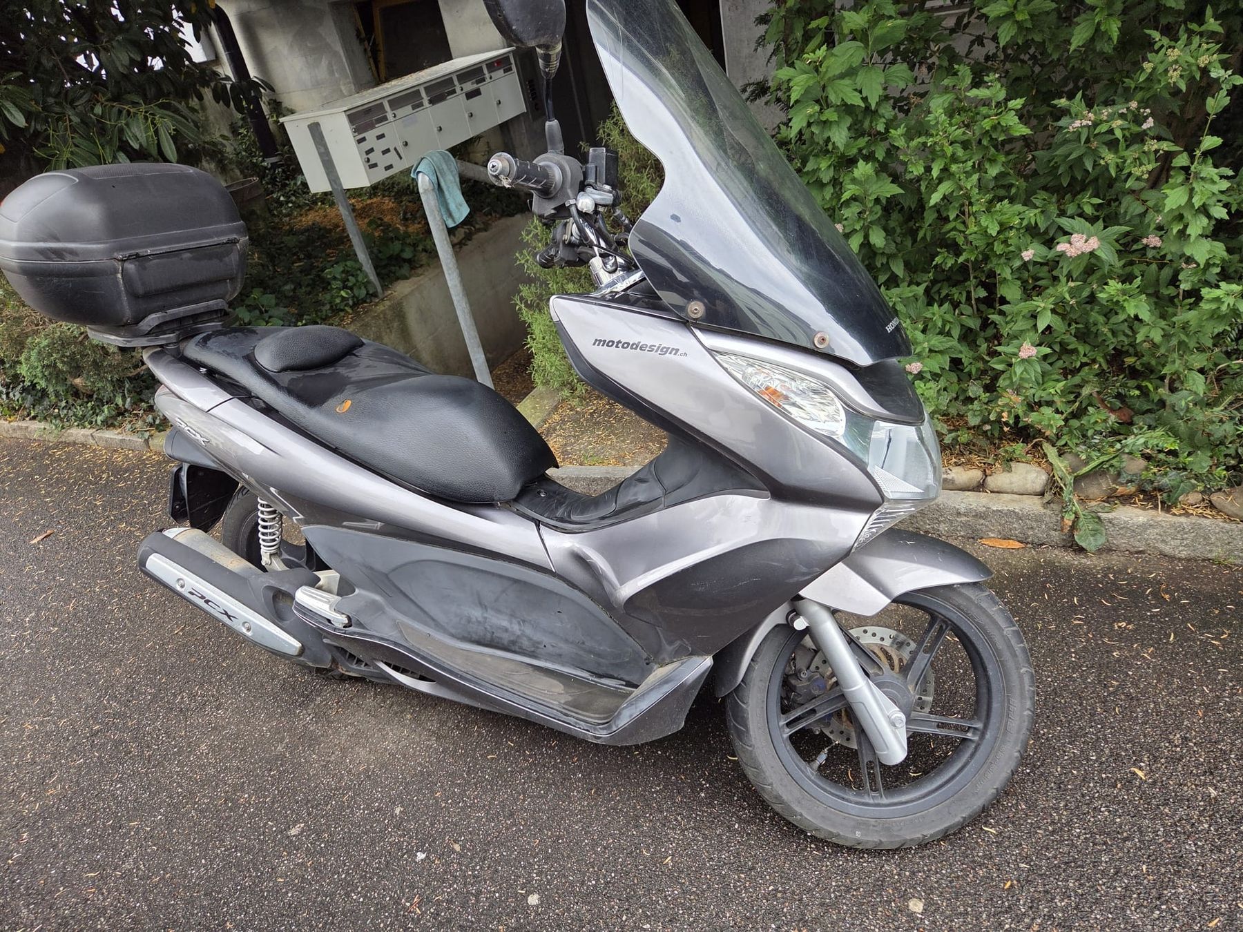 Honda Strada: Honda PCX 125 Roller – Difettoso da Basel venduto da hol_f87m 2