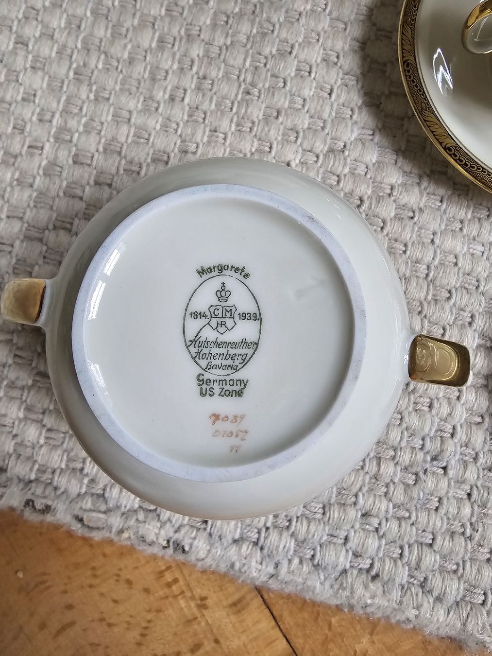 Hutschenreuther Geschirrsets: Kaffeegeschirrset Hutschenreuther – Gebraucht aus Bern von Aulit 2