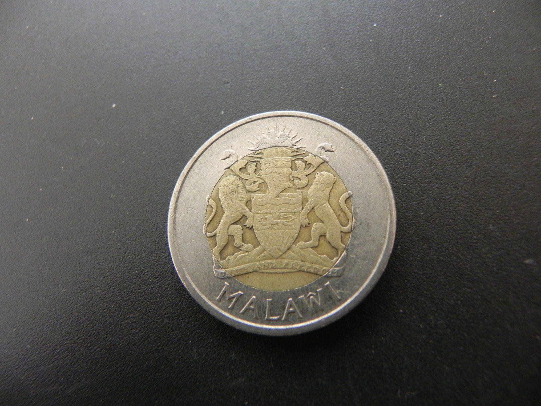 Tutti le monete: Malawi 5 Kwacha 2006 – Usato da Biel/Bienne venduto da Gogolozi 1