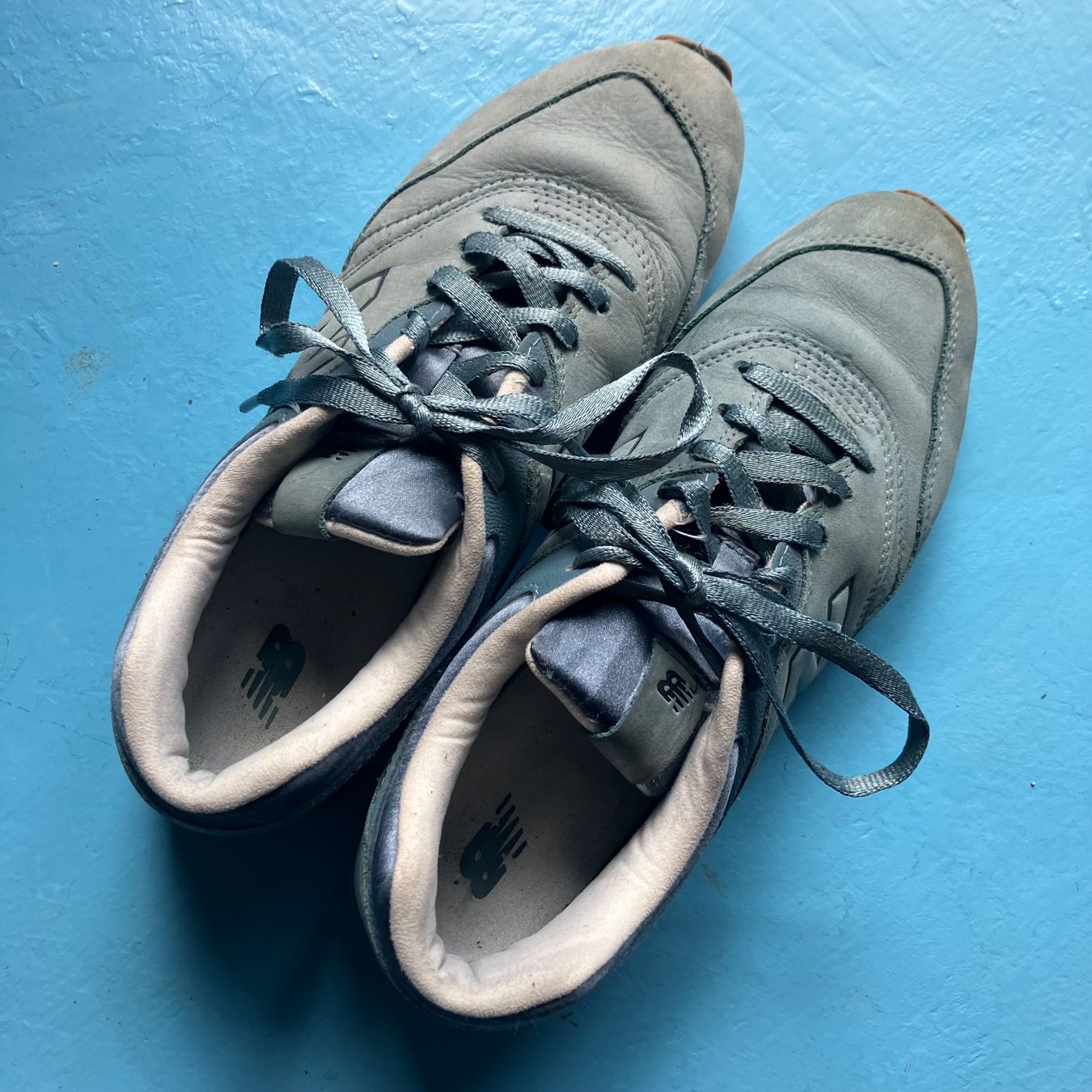 New Balance Scarpe da donna: New Balance 996 Nubuk hellblau Gr. 41 – Usato da Bern venduto da anjesdeberne