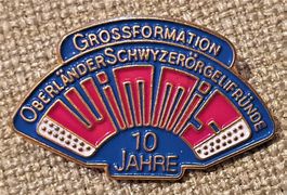 M586 - Pin Berneroberland Schwyzer Örgeli Fründe Wimmis