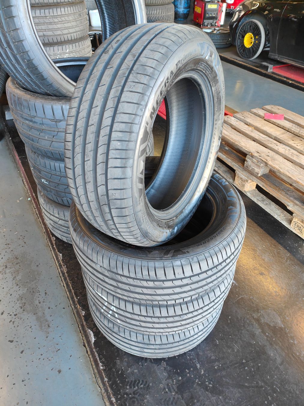 Nexen Pneumatici & Ruote complete: 225/55 R16 Sommerreifen – Usato da Oberengstringen venduto da Reifen-Lagerverkauf