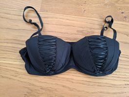 BH schwarz Gr. 75B von H&M