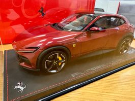Ferrari  Purosangue 1/18 Rosso Mugello met.