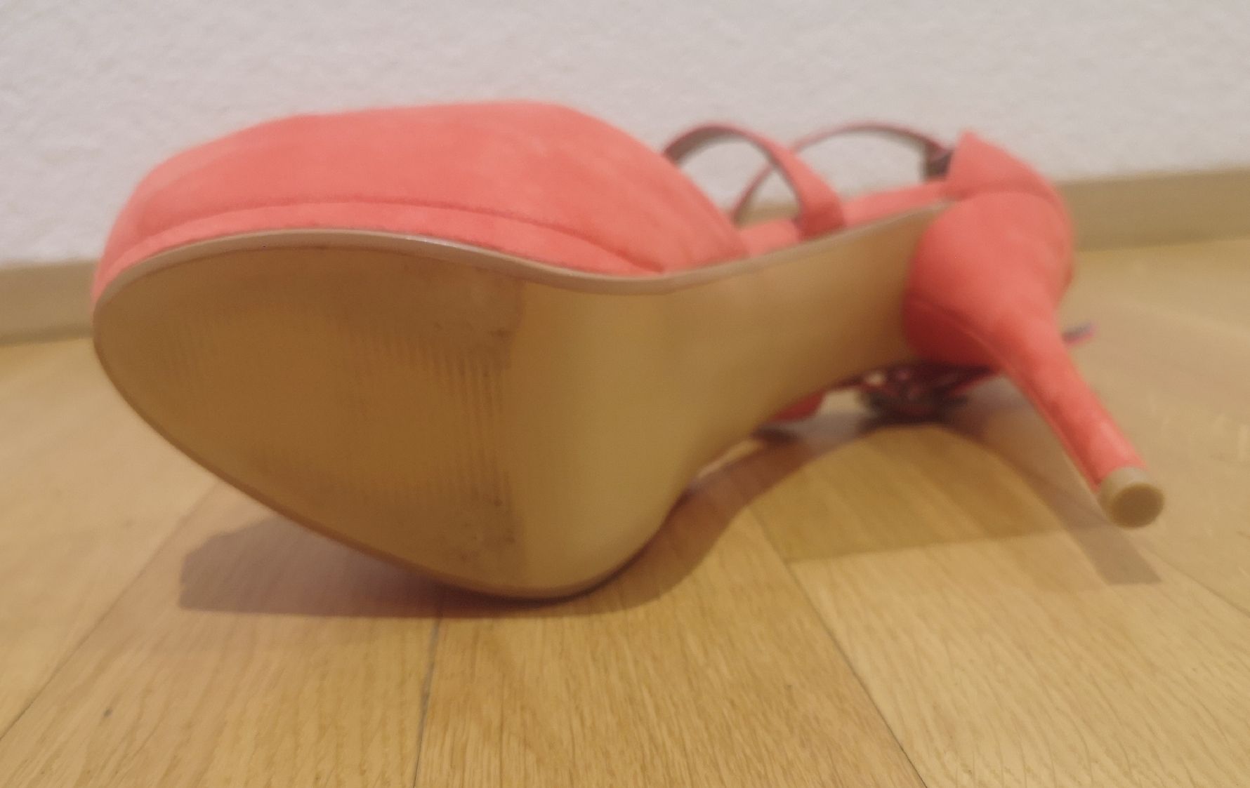 Scarpe da donna: Schöne High Heels Gr. 42 – Usato da Niederbipp venduto da kevintifu20 2