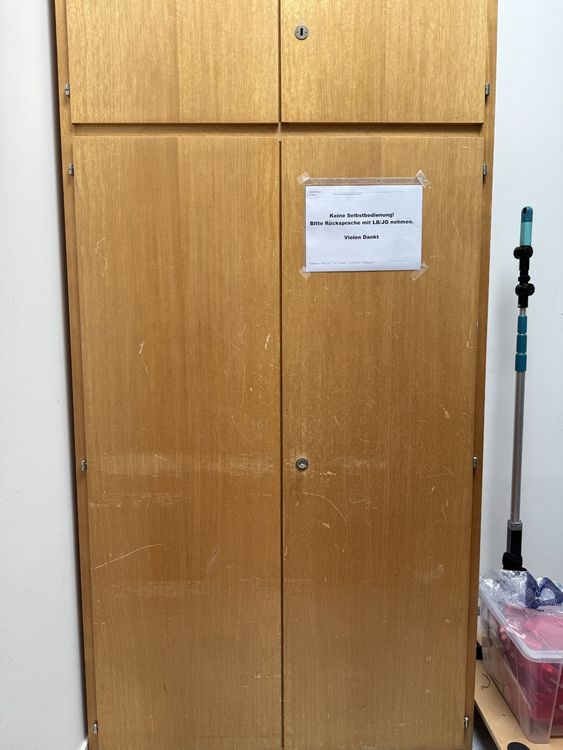 Armadi: Holzschrank – Usato da Lohn-Ammannsegg venduto da tschemeker