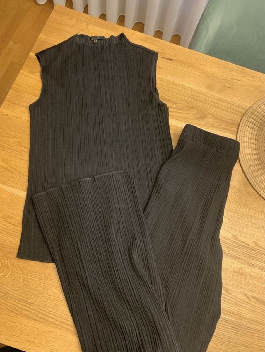 Massimo Dutti Anzüge & Kostüme: Massimo Dutti Set XS – Gebraucht aus Pontresina von Dolly14 1