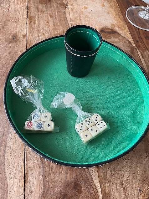 Jouets: Yatzee – D'occasion à Meinier par e96_9f2n