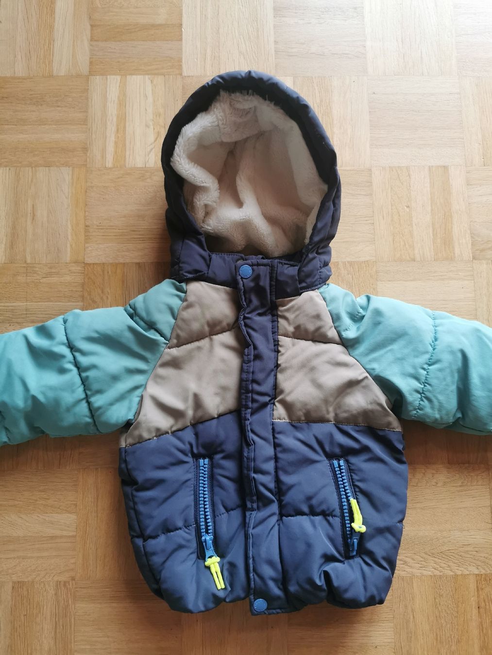 H&M Jacken & Mäntel: Warme Winterjacke, Grösse 86 – Gebraucht aus Fislisbach von mojar