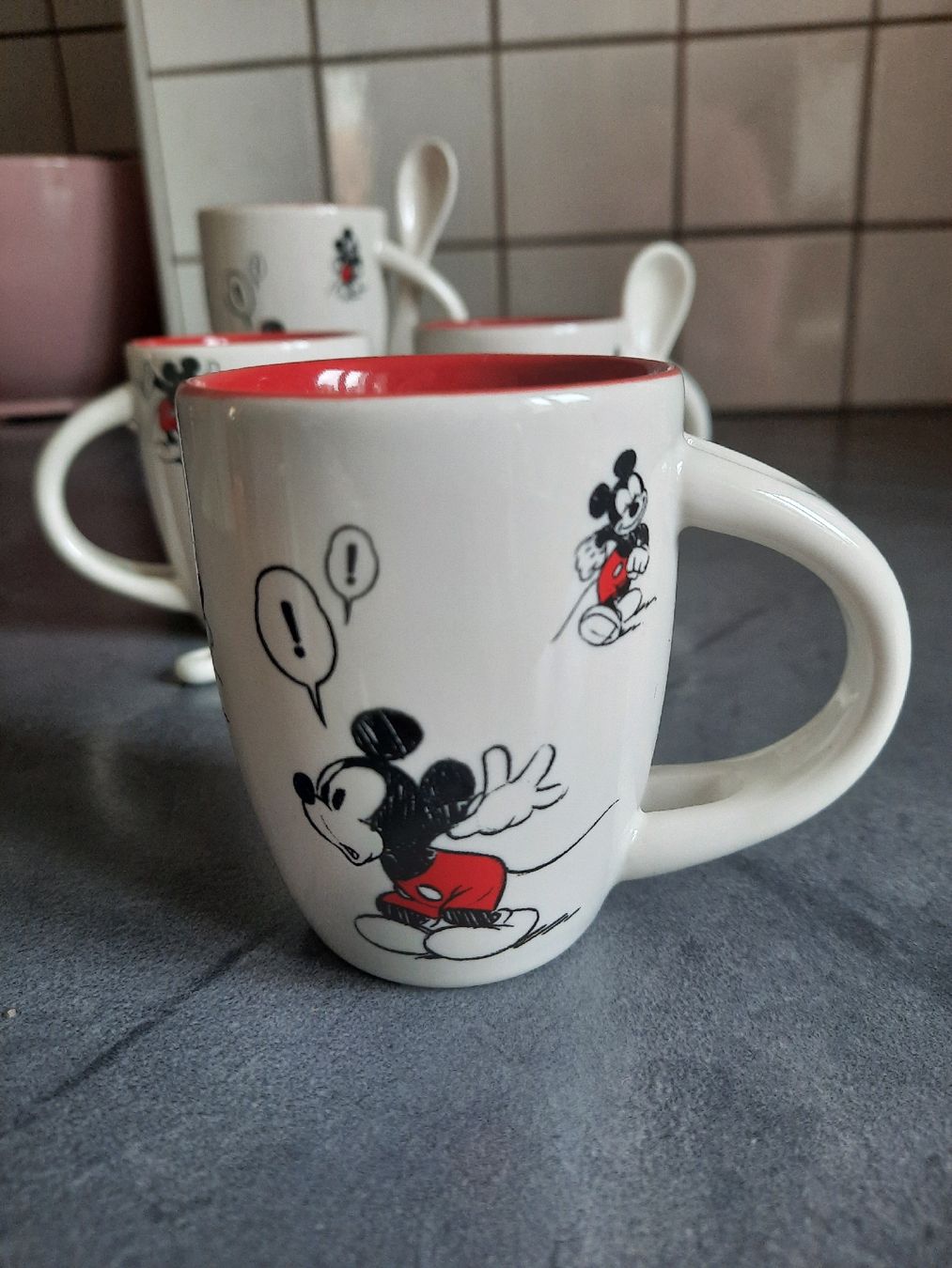 Disney Tazze: 4 TASSES et SOUS-TASSES, MICKEY – Usato da Le Locle venduto da marylise01 2
