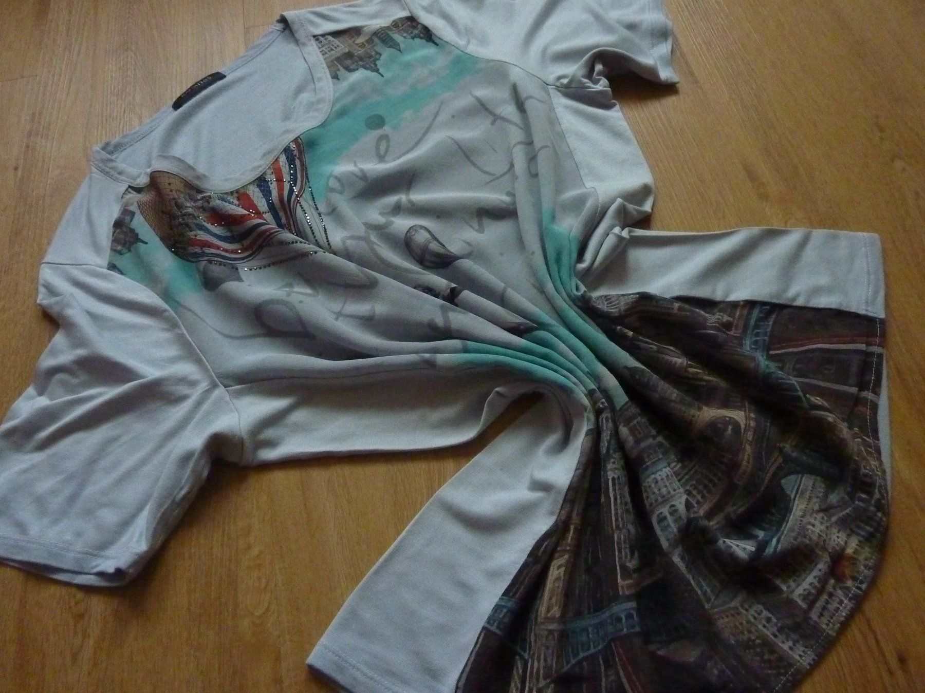 T-Shirts: Margittes T-Shirt mit  Print 44 – Gebraucht aus Waldstatt von Kananaskis1 5