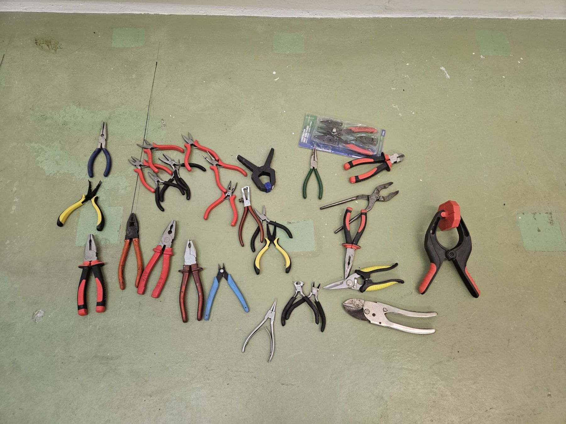 Tutti gli attrezzi: Zangen Konvolut – Usato da Winterthur venduto da Moineau_Mechanics