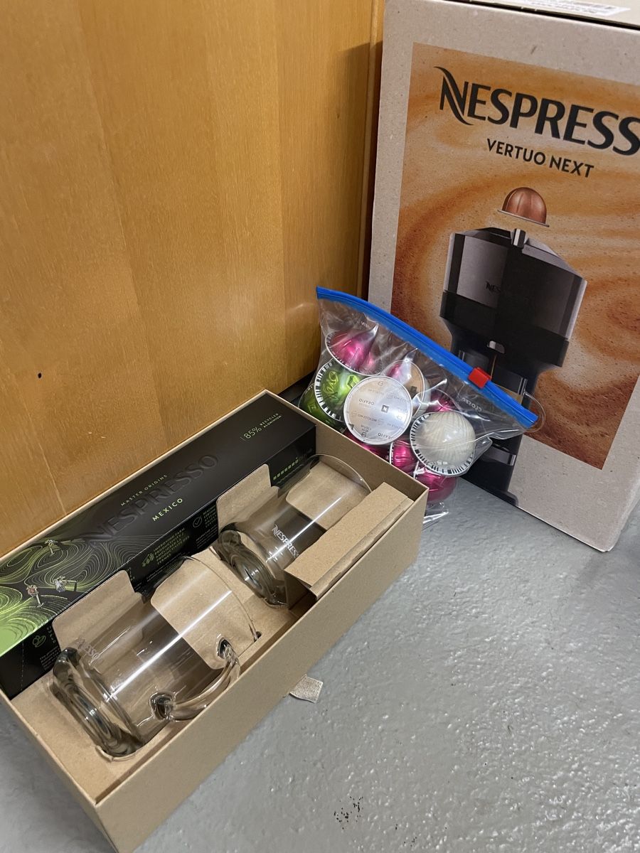 Nespresso Macchine per caffè & Macchine per espresso: Nespresso Kaffee Maschine  – Usato da Dürnten venduto da Dutchman4 1