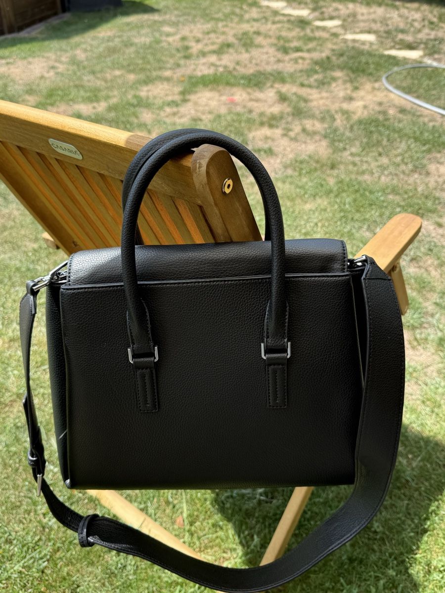 Calvin Klein Borse da donna: Calvin KLEIN - DRESSED TOTE - Sac à main - black – Nuovo (secondo la descrizione) da MASSONGEX venduto da Luluone 2