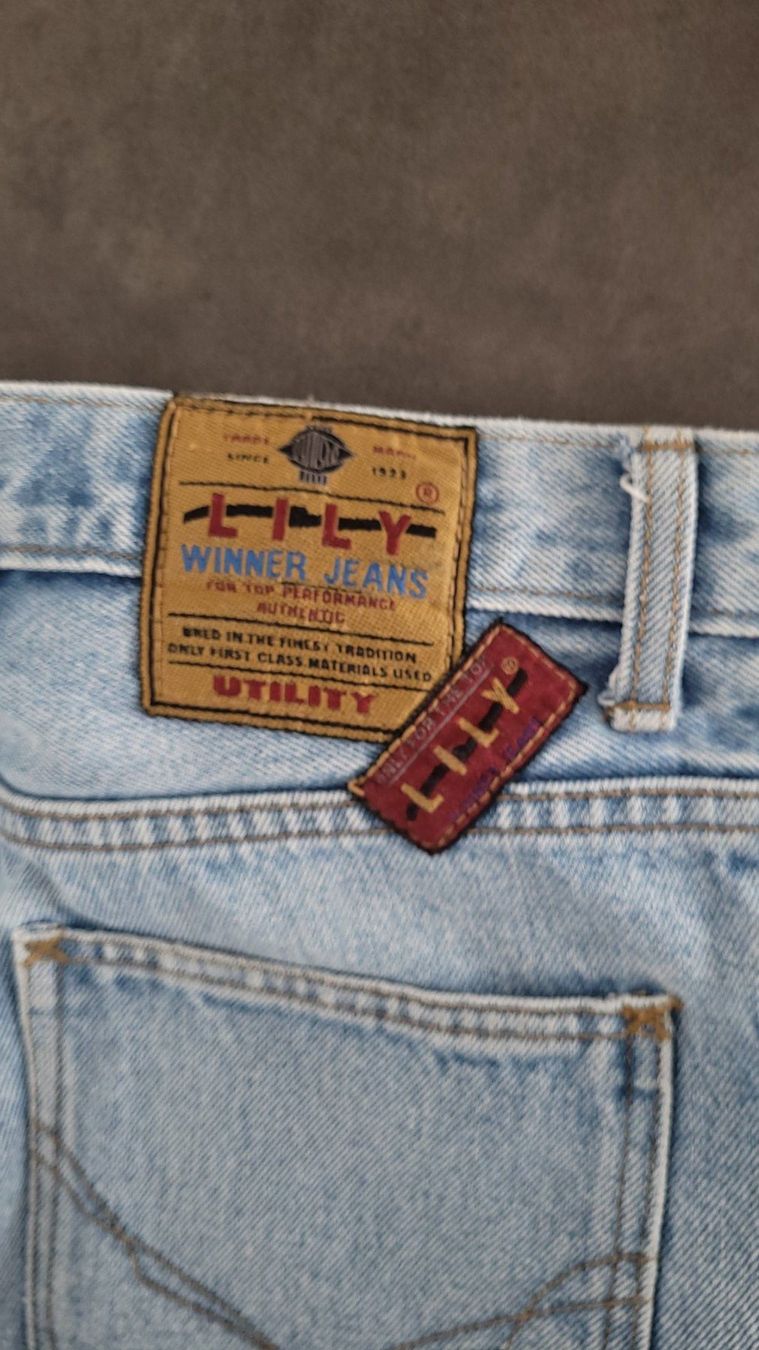 Jeans: Vintage Jeans Damen, hellblau, Grösse 28 – Gebraucht aus Menzingen von myw_9yjm 4