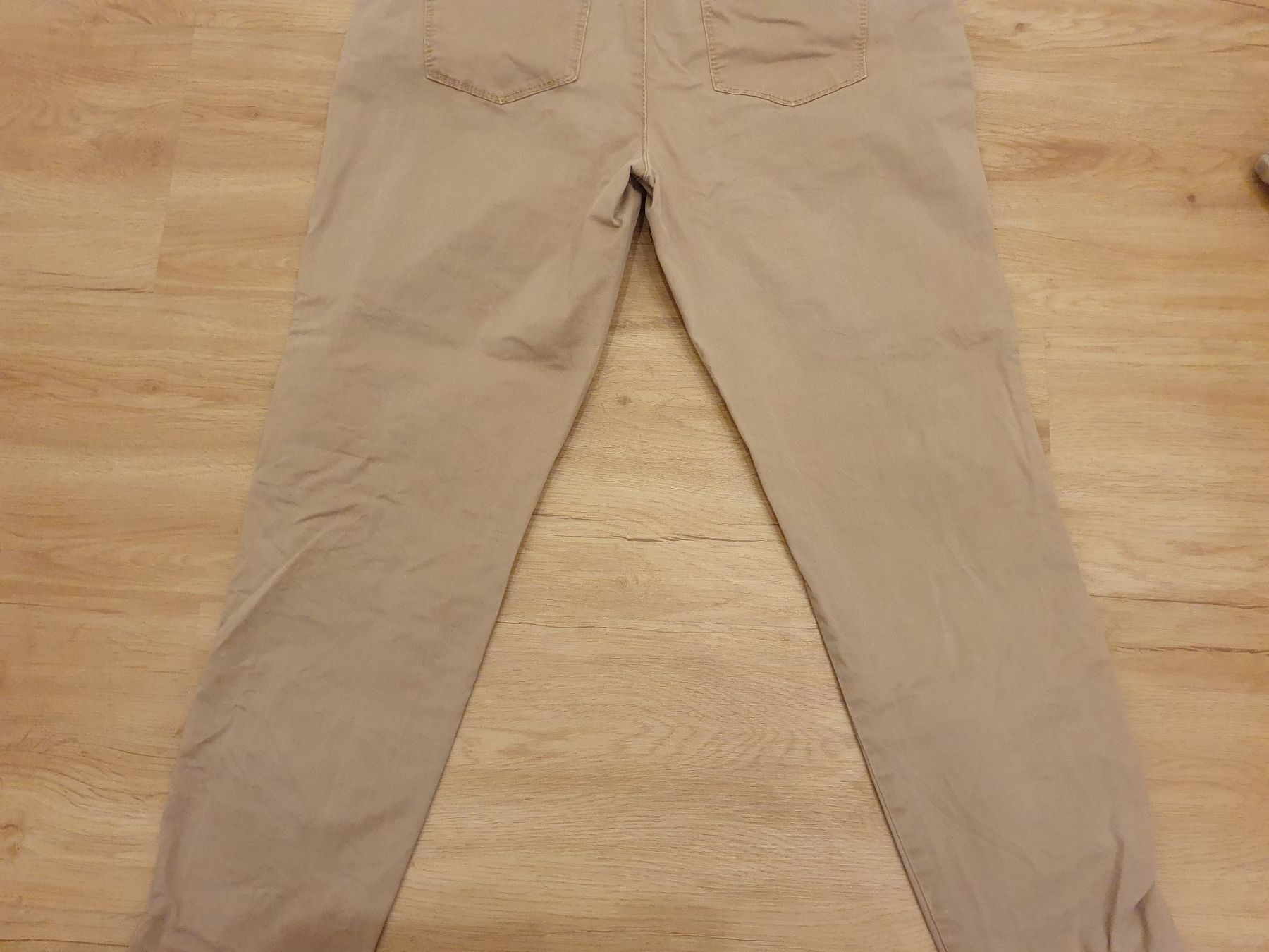 Esprit Pantaloni: Esprit braune Chino, Gr. 38 – Usato da Heinrichswil venduto da sabi2809 9