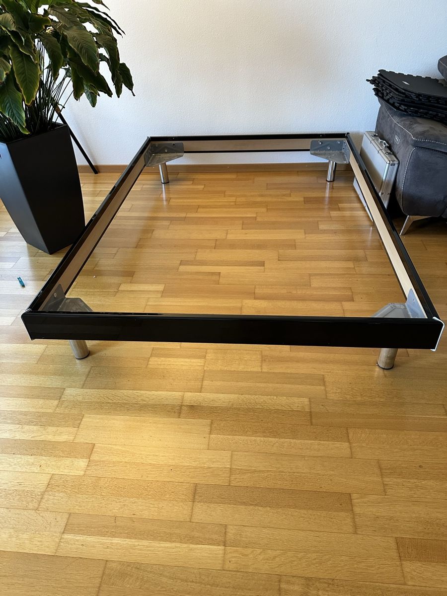 Lits: Bettrahmen – D'occasion à Emmenbrücke par sami14