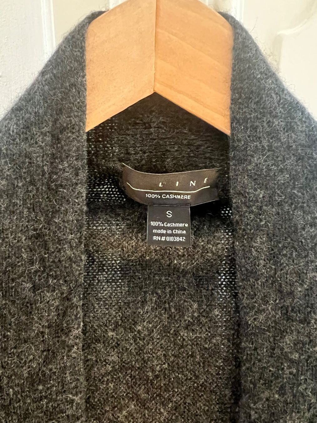 Pullover & Sweatshirts: Line Cashmere Pulli Pullover Cardigan Tunika – Gebraucht aus Ebmatingen von dartim 1