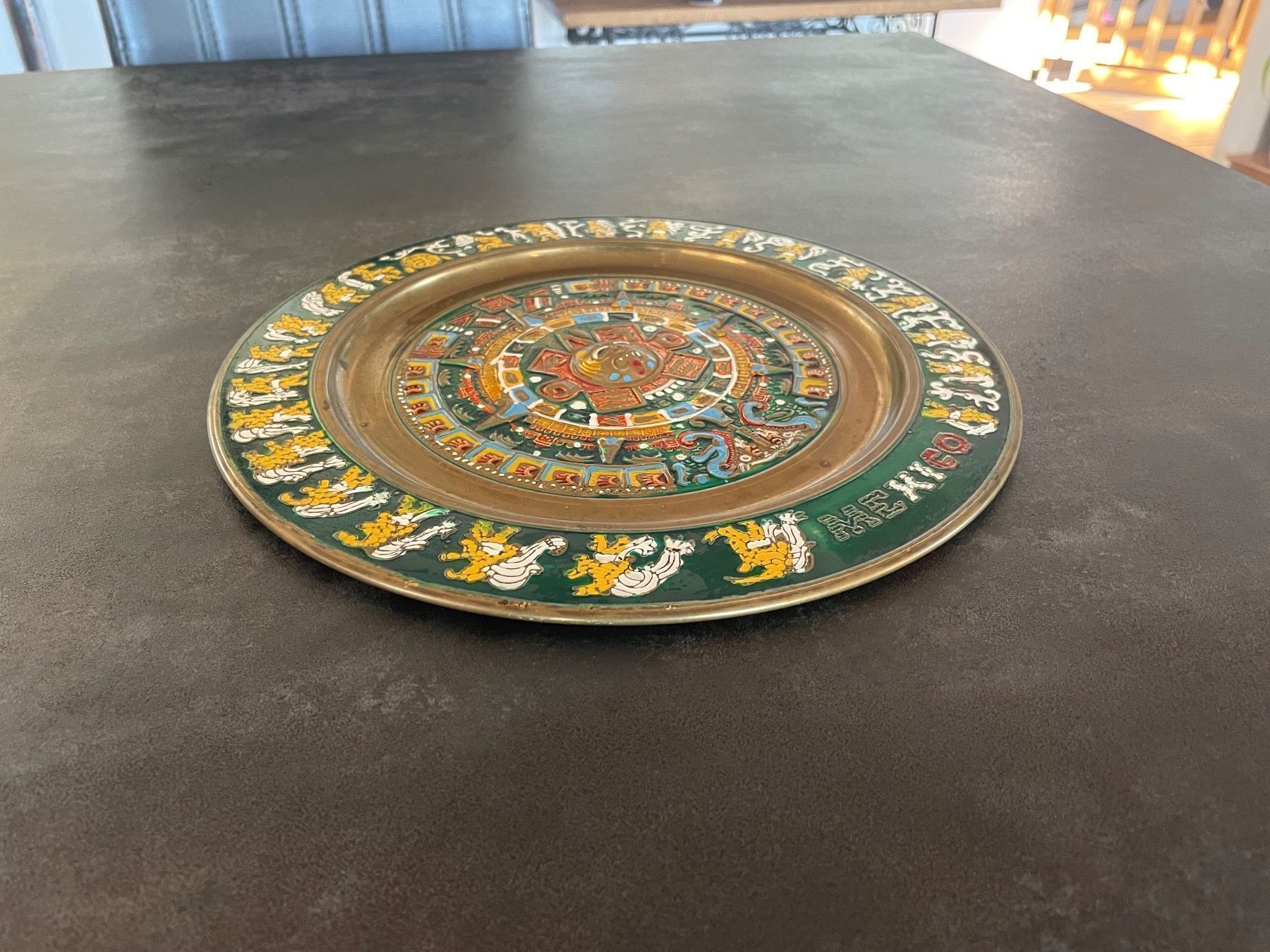 Servierplatten: Ancien Plat en Laiton Mexico – Gebraucht aus Vallamand von Bricbracbroc82