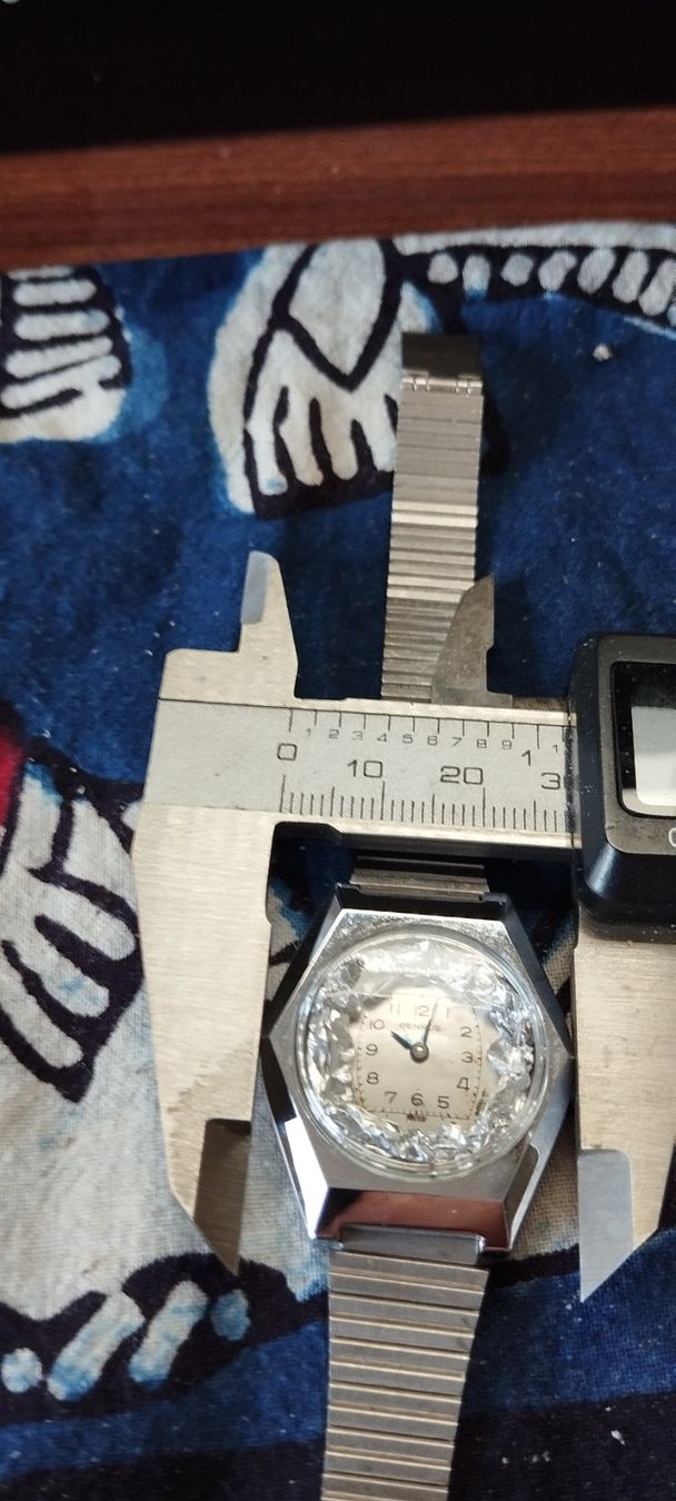 Orologi: Montre benrus récupéré – Usato da La Chaux-de-Fonds venduto da jac_9llg 8